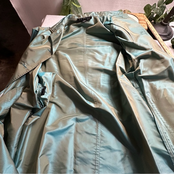 NWT Finity Studio Iridescent Green Silk Coat Size 8 - Picture 14 of 14